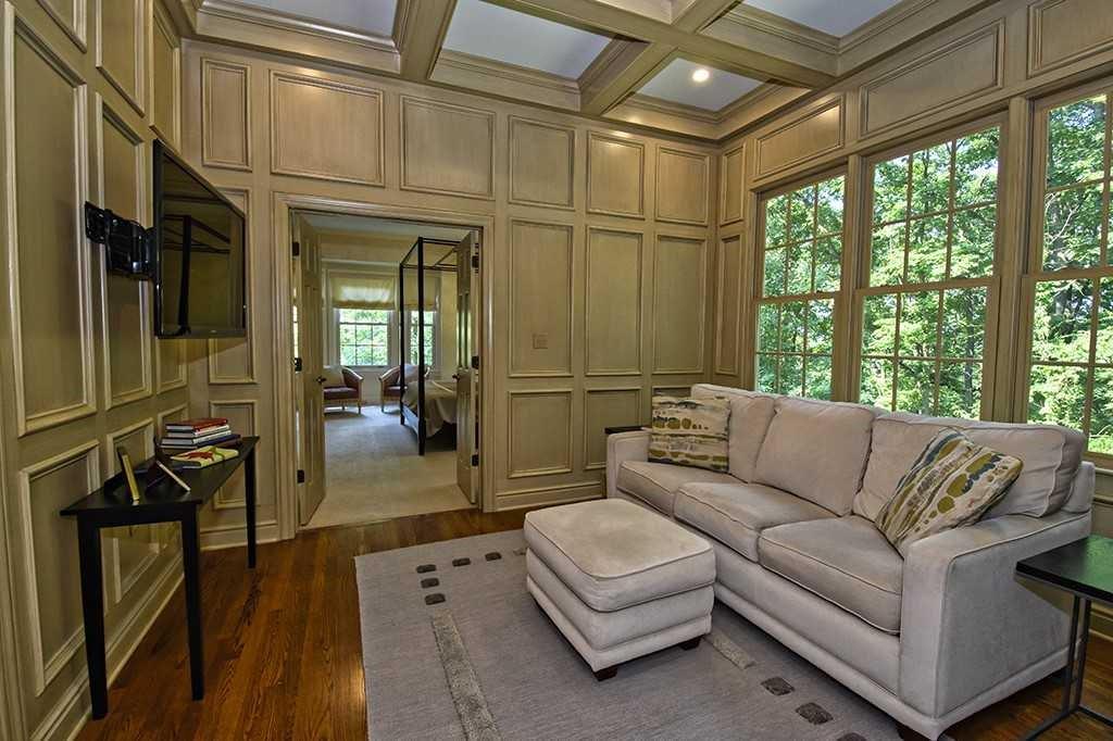 1094 Fox Chapel Road Pittsburgh, PA 15238 - Photo 11 of 25 Gallery Image 11
