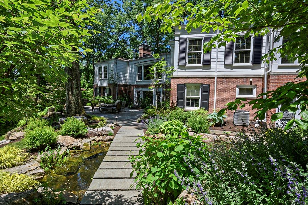 1094 Fox Chapel Road Pittsburgh, PA 15238 - Photo 23 of 25 Gallery Image 23