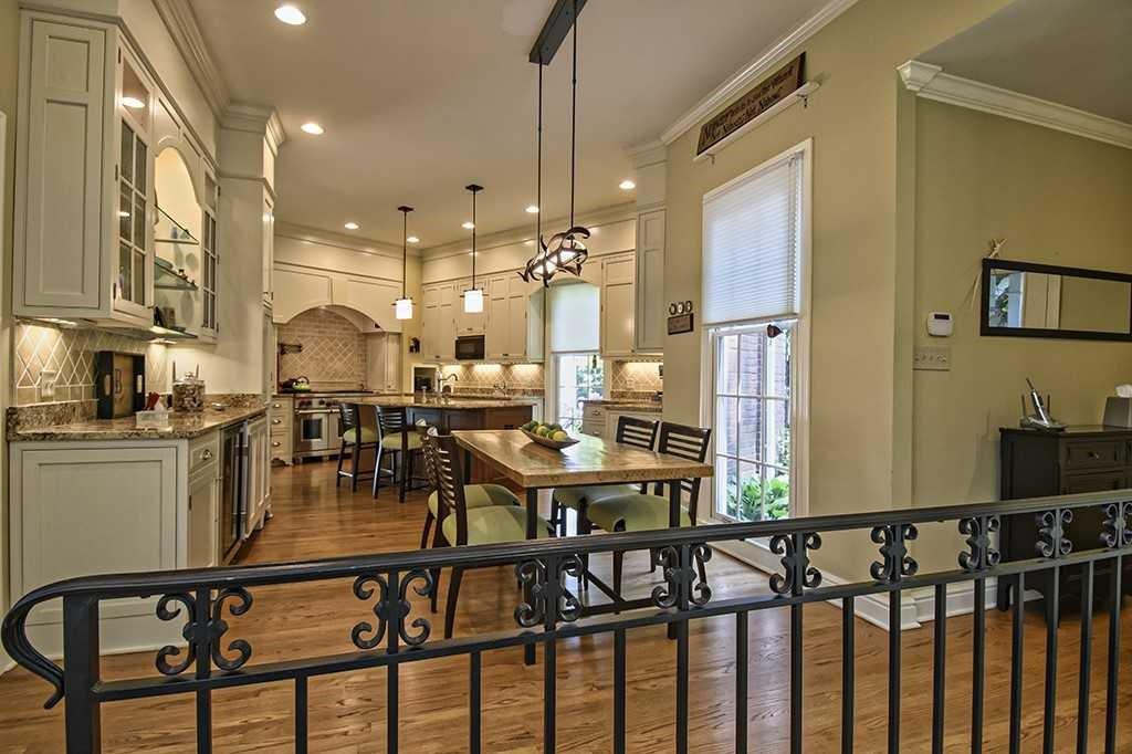 1094 Fox Chapel Road Pittsburgh, PA 15238 - Photo 8 of 25 Gallery Image 8