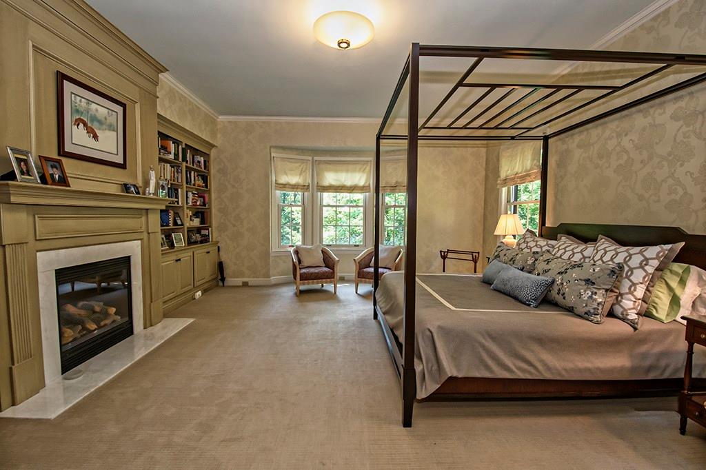1094 Fox Chapel Road Pittsburgh, PA 15238 - Photo 10 of 25 Gallery Image 10
