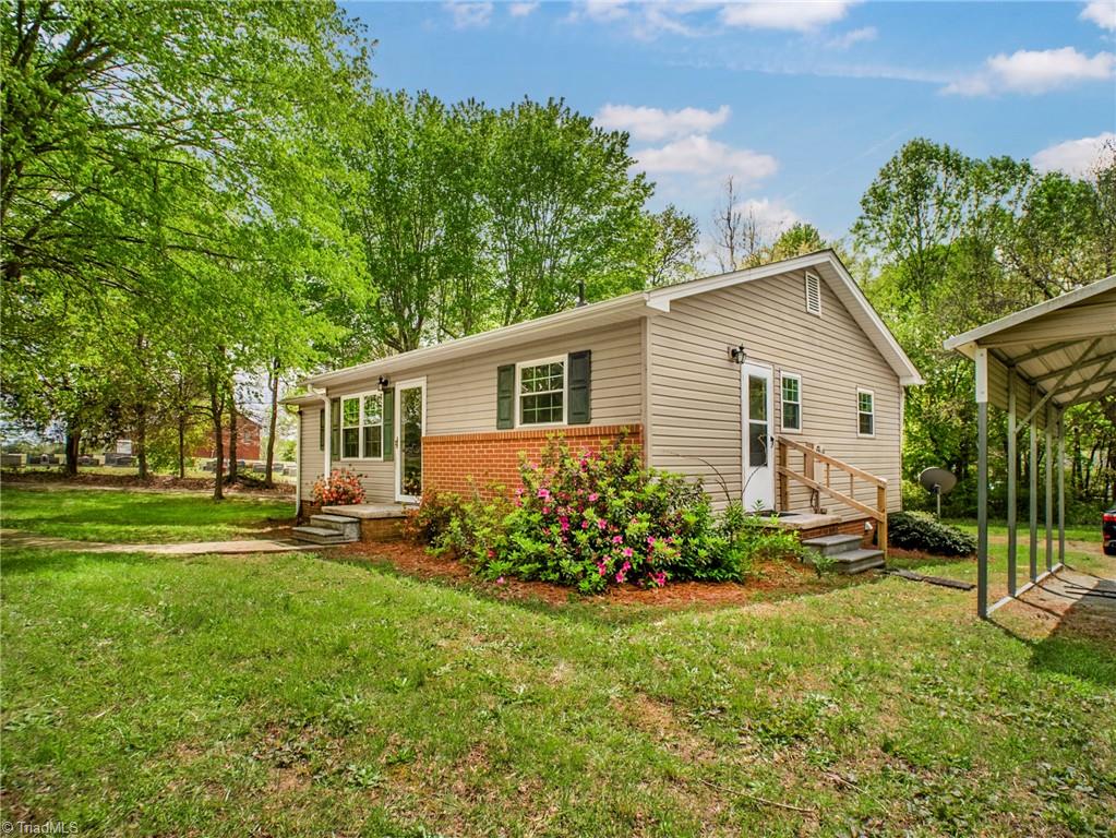 371 Turner Road Lexington, NC 27292 - Photo 2 of 17 Gallery Image 2
