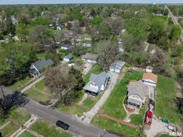 $109,900 | 1013 Washington Avenue, Galesburg, IL 61401