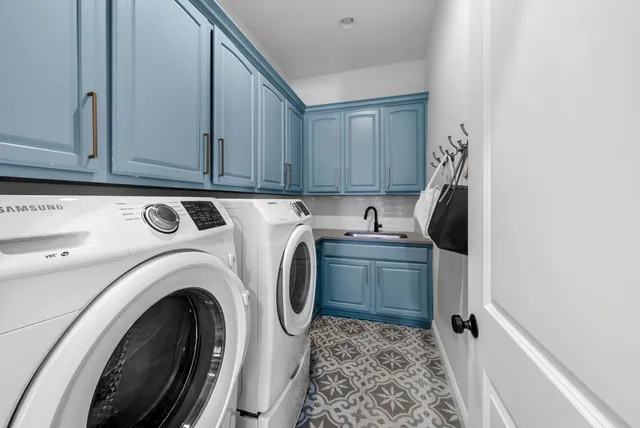 $2,000,000 | 1932 Wimberly Lane, Austin, TX 78735