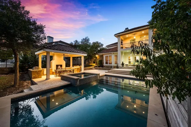 $2,000,000 | 1932 Wimberly Lane, Austin, TX 78735