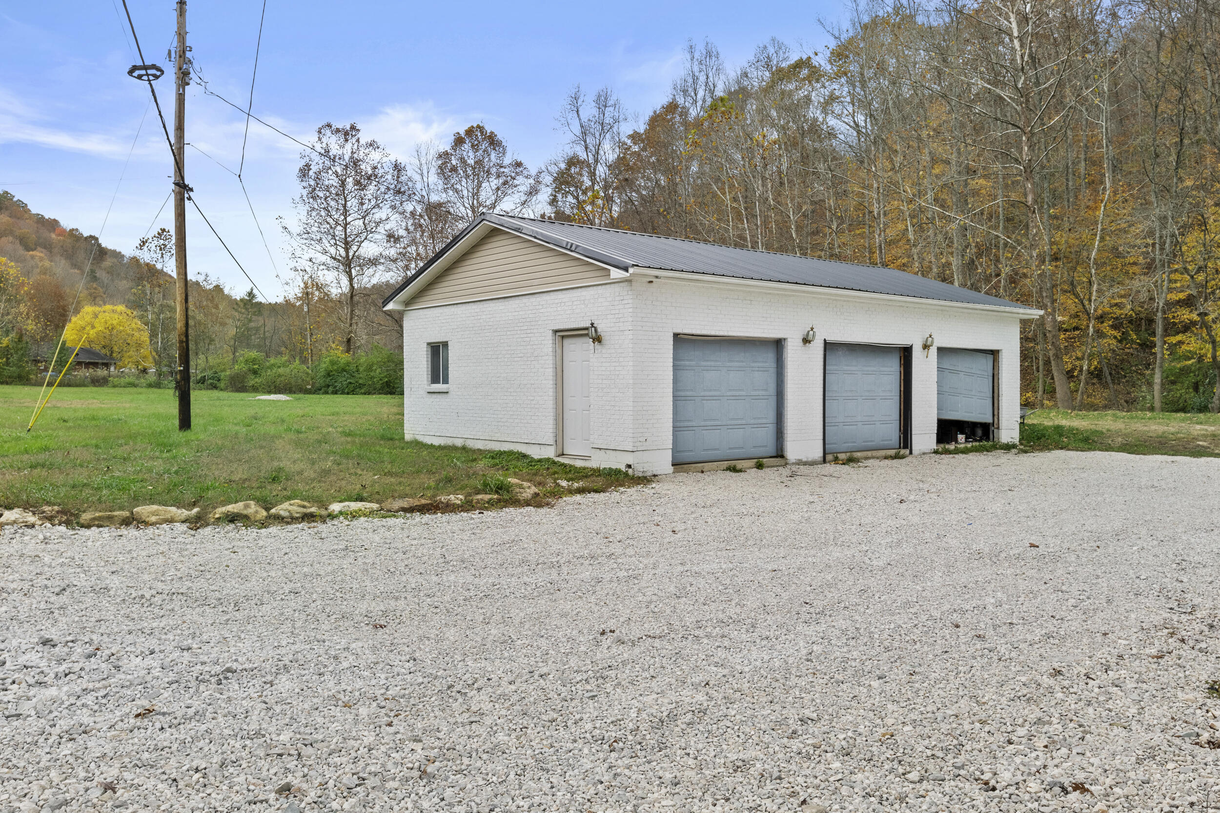 223 Sycamore Road Stanton, KY 40380 - Photo 31 of 44 31_img_6707
