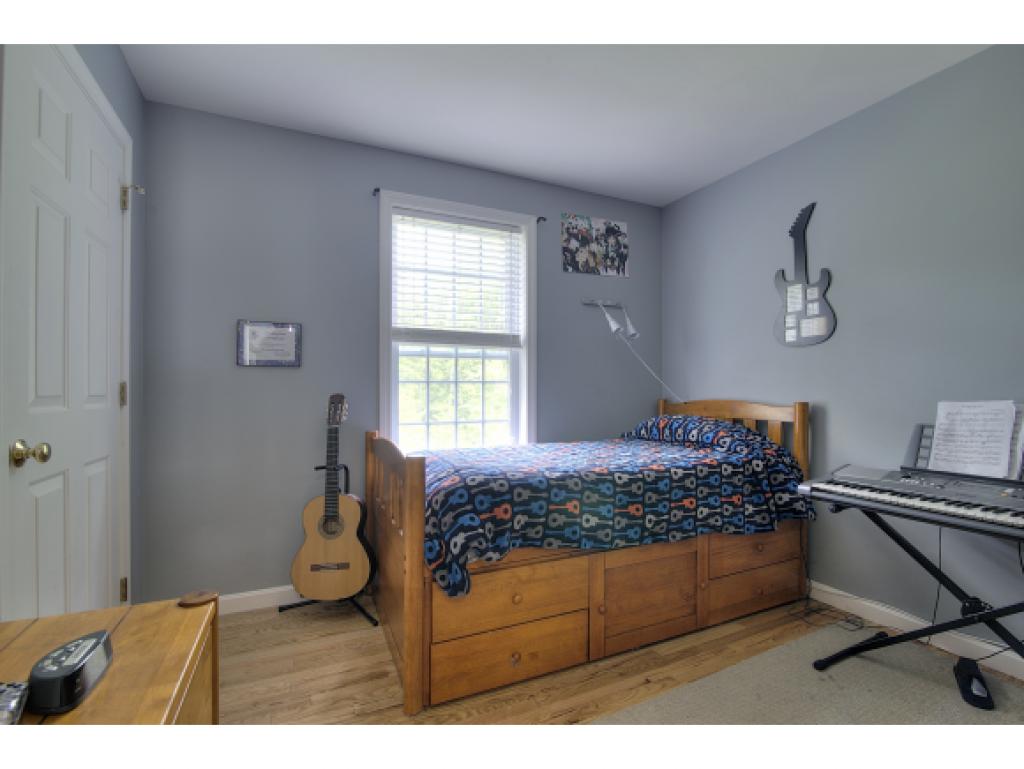 868 Bryant Road Manchester, NH 03109 - Photo 19 of 27