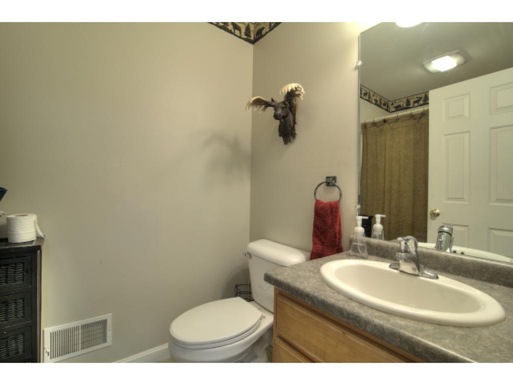 868 Bryant Road Manchester, NH 03109 - Photo 21 of 27