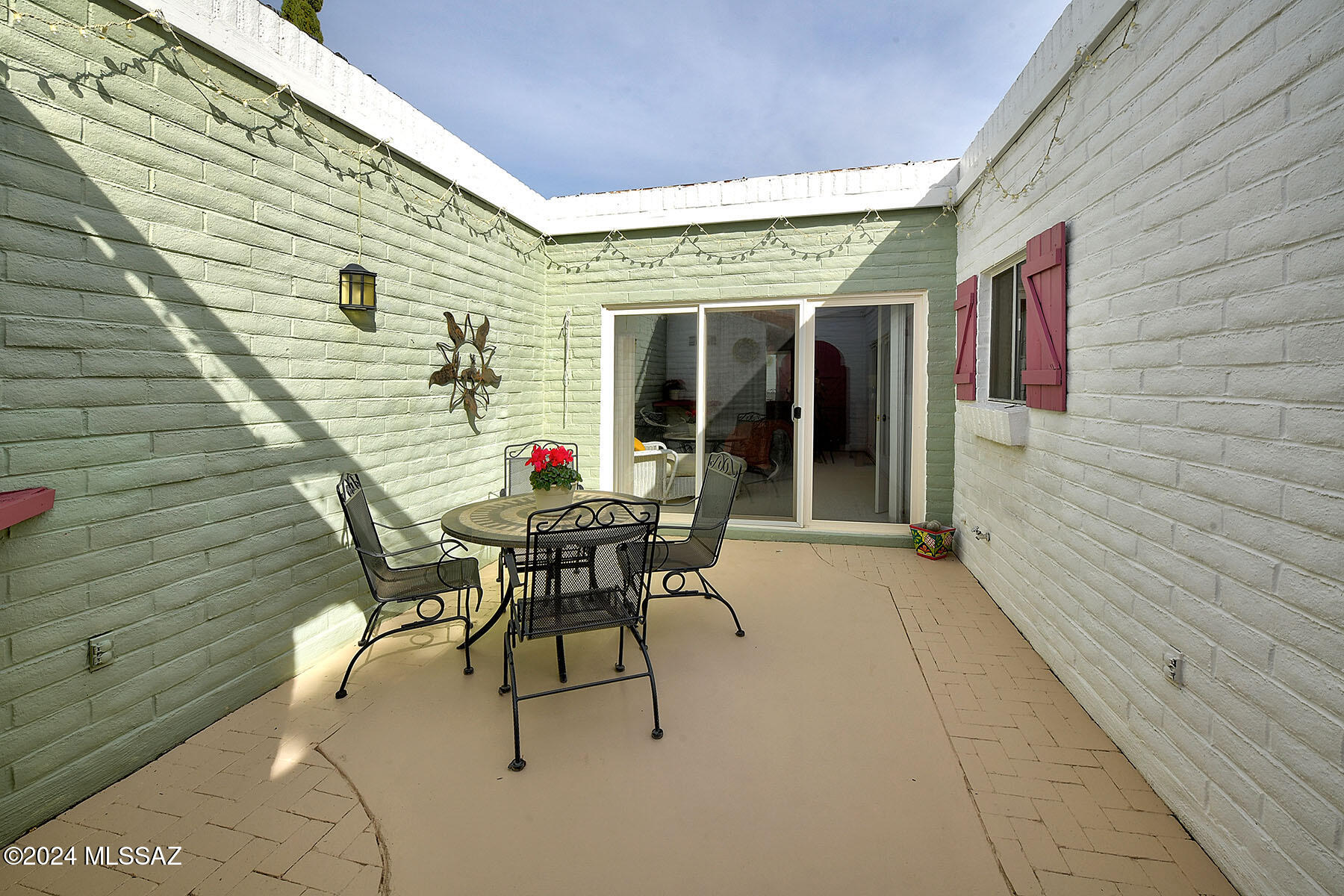 729 West Las Lomitas Road Tucson, AZ 85704 - Photo 19 of 40 PATIO FACING MASTER BDRM SLIDING DOOR
