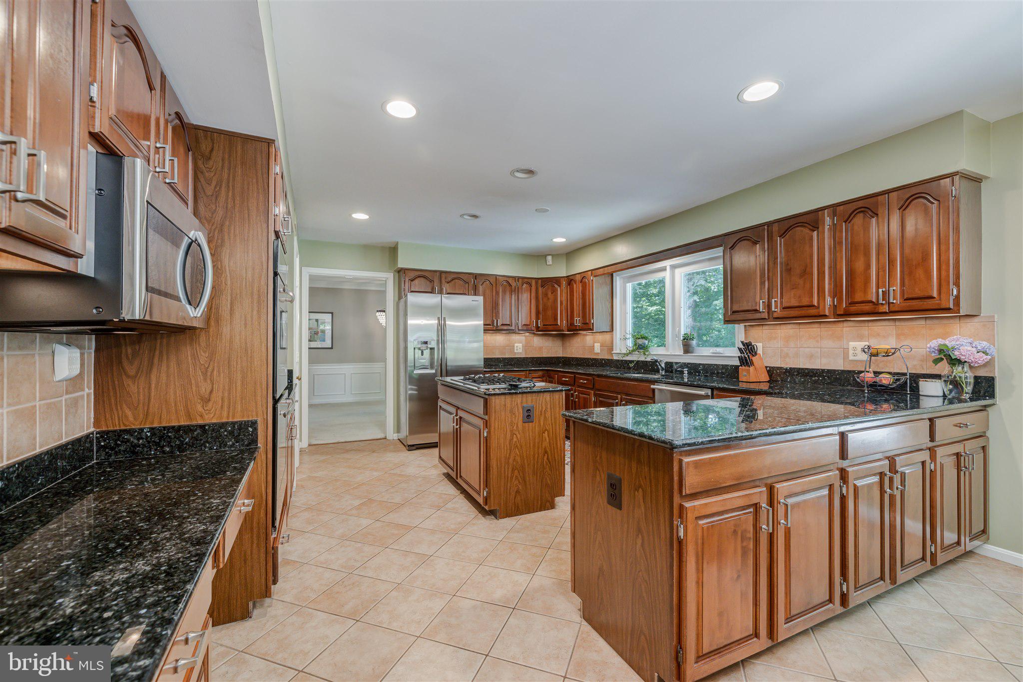 9136 Scott Street Springfield, VA 22153 - Photo 17 of 73 Kitchen