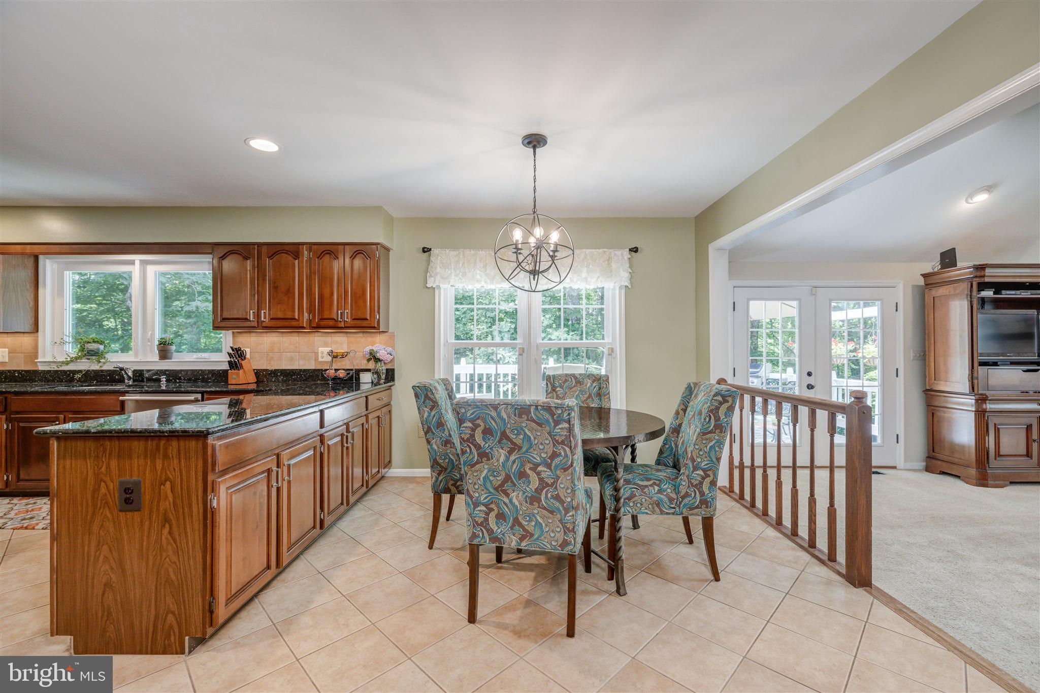 9136 Scott Street Springfield, VA 22153 - Photo 20 of 73 Breakfast Area and Kitchen