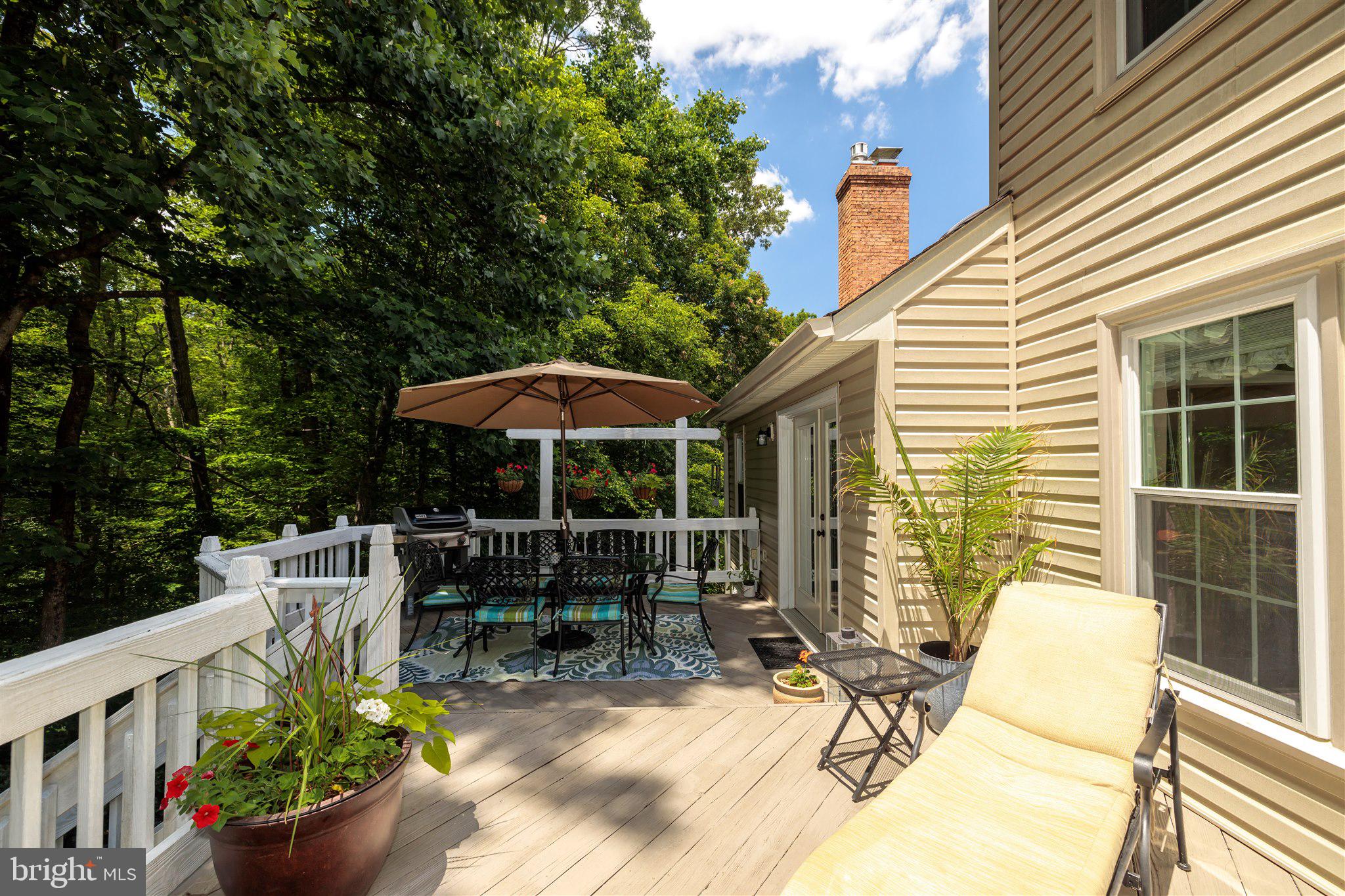 9136 Scott Street Springfield, VA 22153 - Photo 31 of 73 Deck