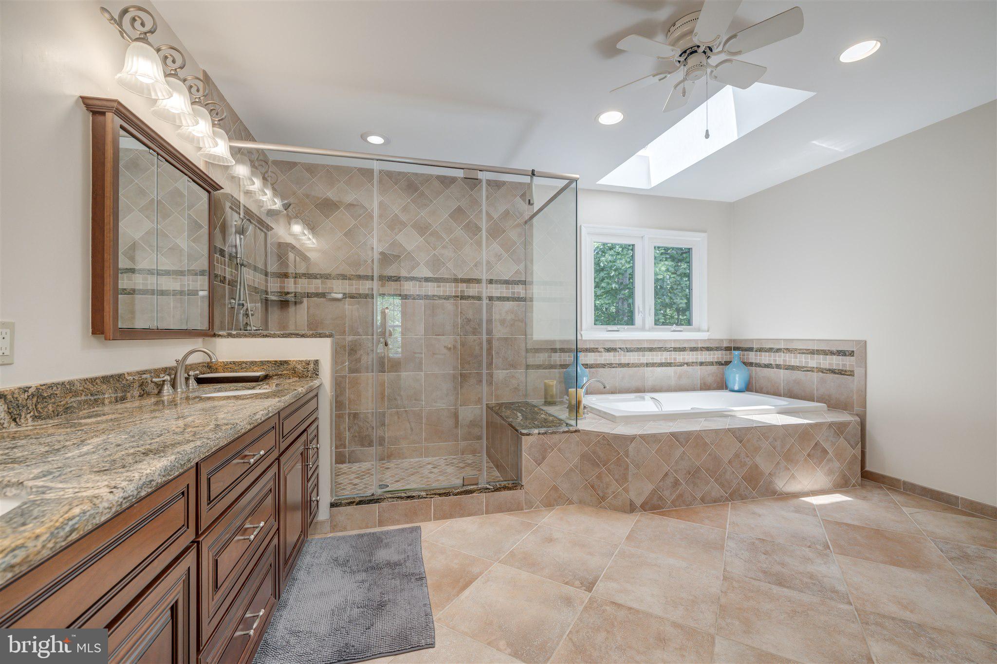9136 Scott Street Springfield, VA 22153 - Photo 40 of 73 Owner's Bath
