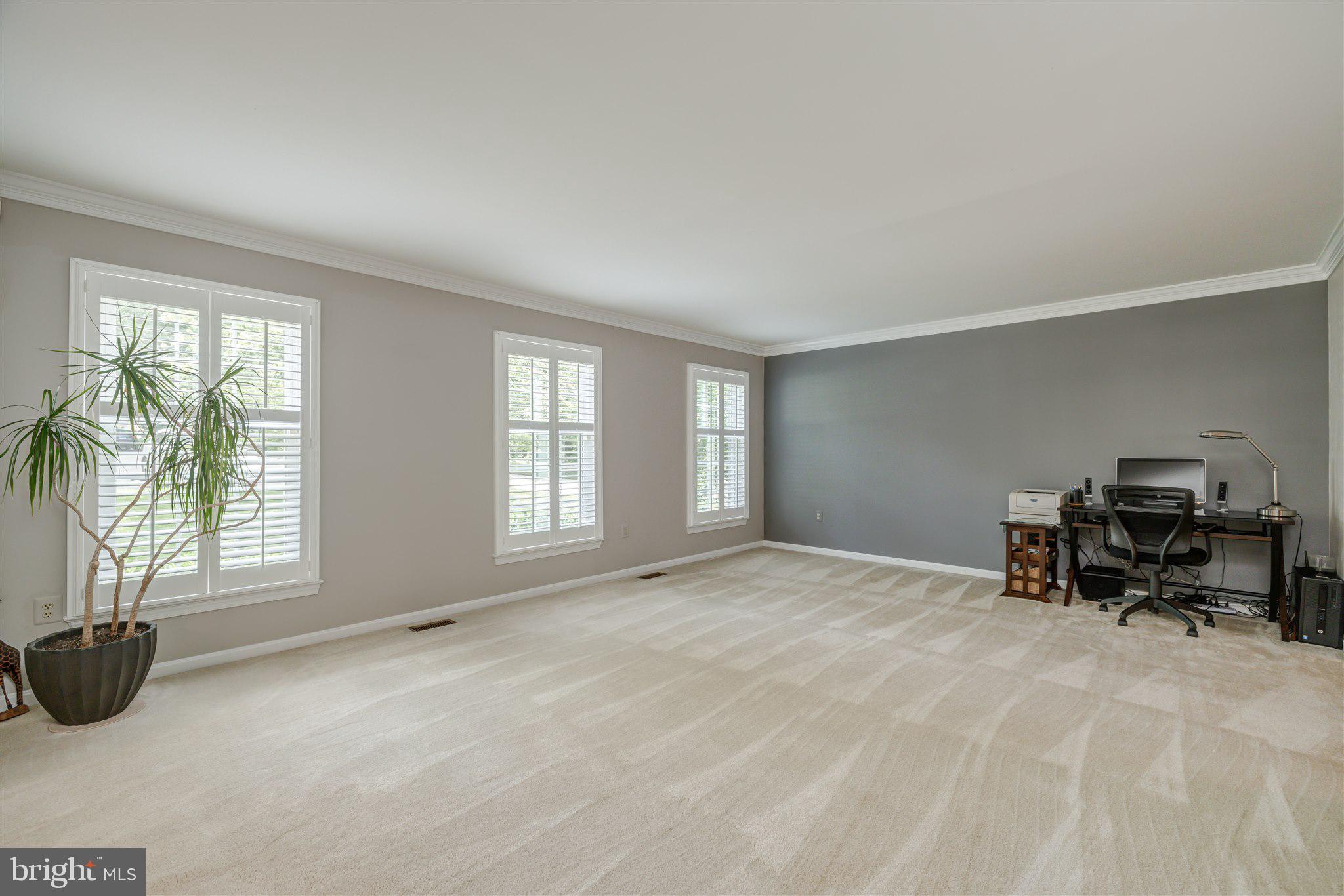9136 Scott Street Springfield, VA 22153 - Photo 7 of 73 Living Room
