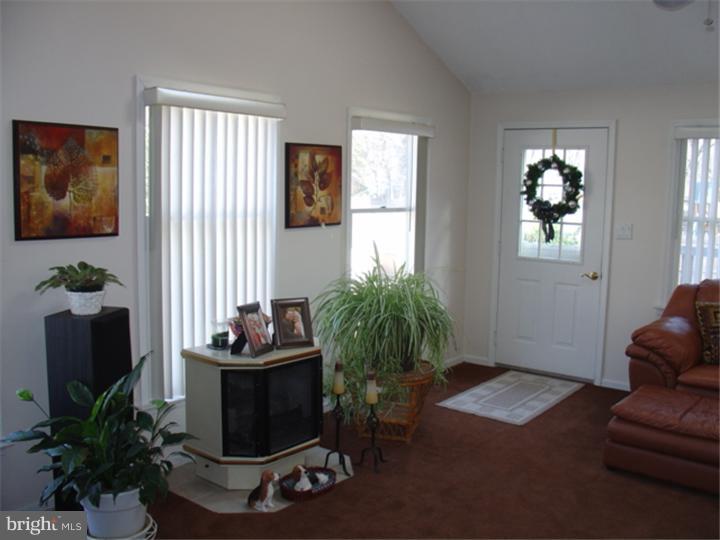 415 Preston Road Cherry Hill, NJ 08034 - Photo 8 of 25 Family Room