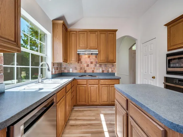 $428,000 | 8724 Clearview Court, Plano, TX 75025