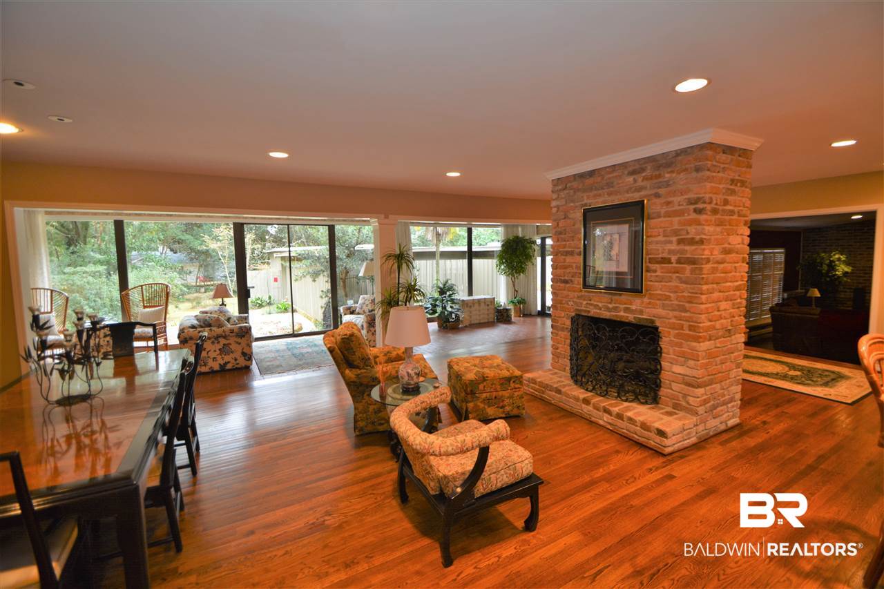 3901 North Skyland Circle Mobile, AL 36693 - Photo 3 of 50