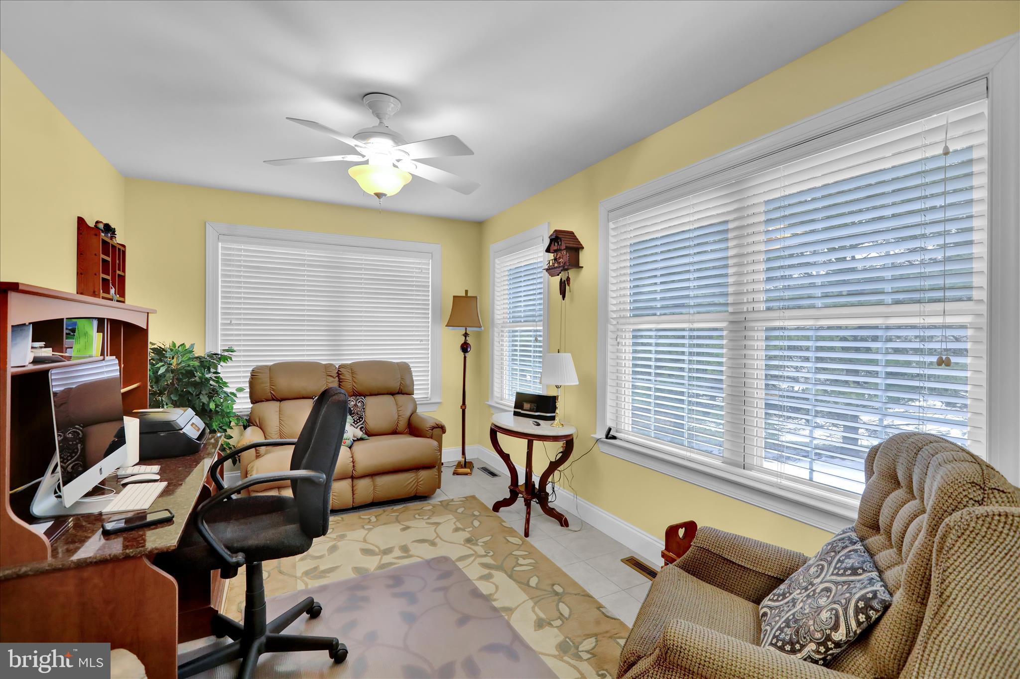 110 South Cacoosing Drive Reading, PA 19608 - Photo 15 of 32 a living room with furniture and a window