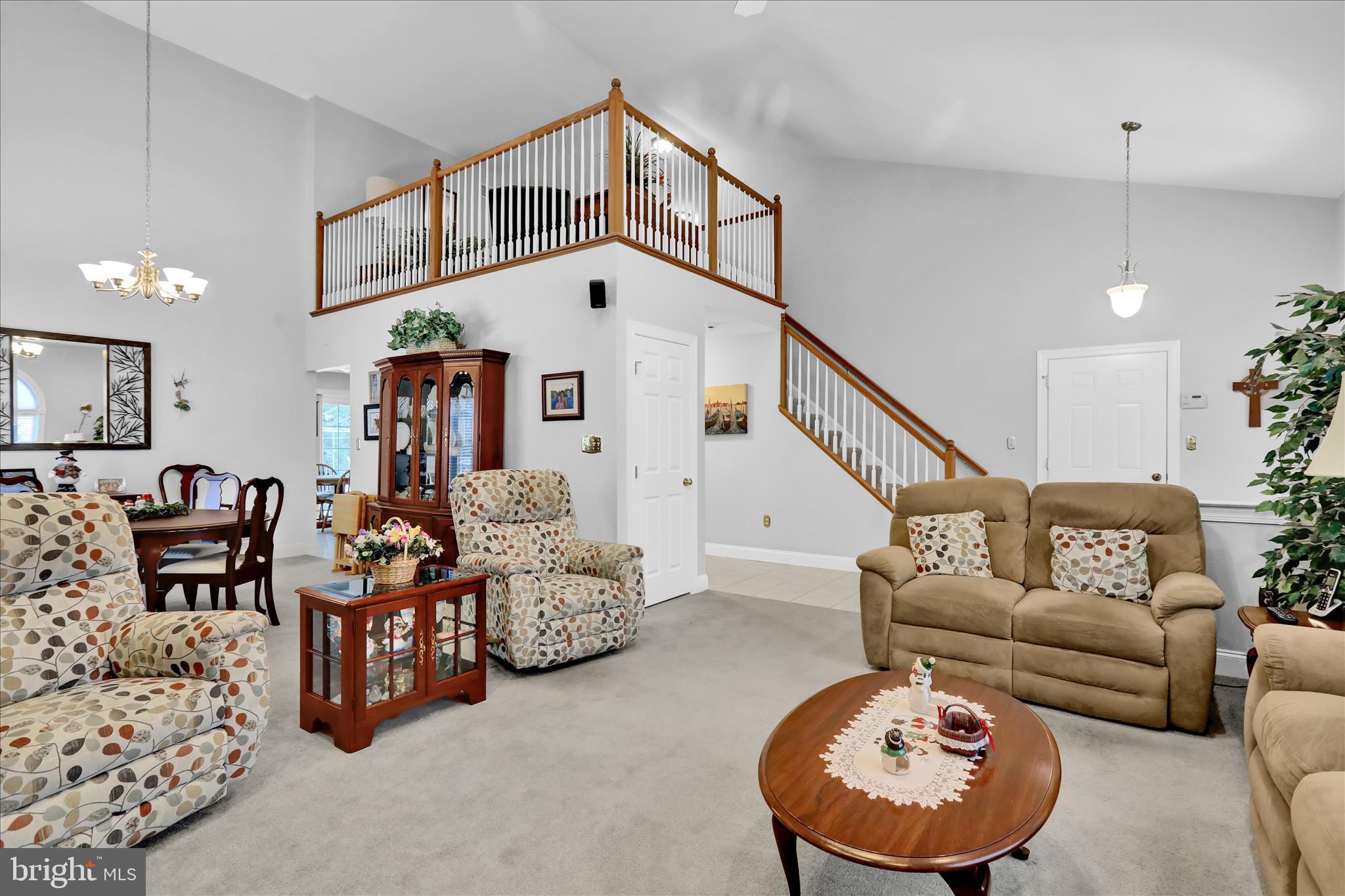 110 South Cacoosing Drive Reading, PA 19608 - Photo 5 of 32 a living room with furniture and a large window