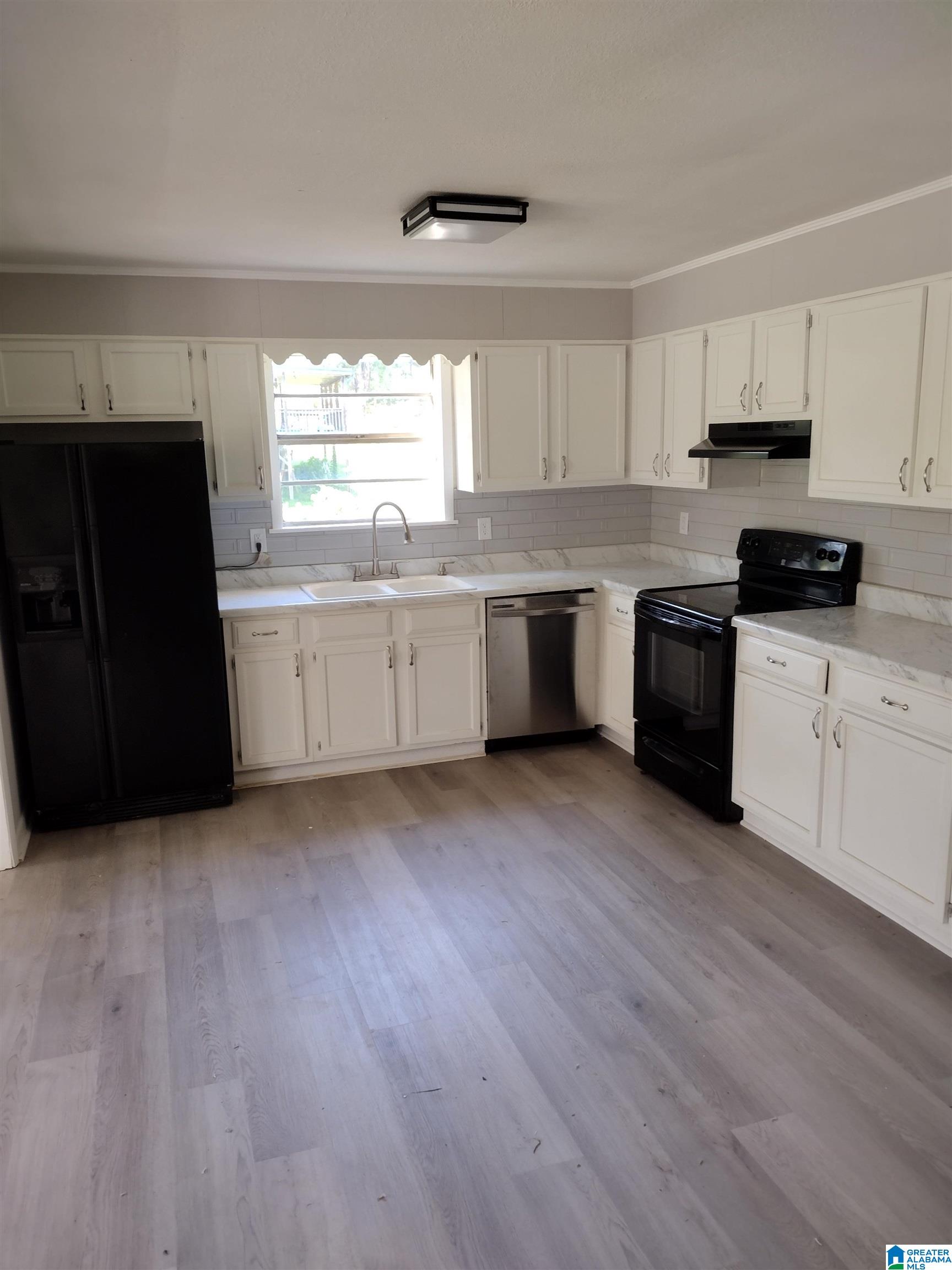 807 Rock Ridge Road Weaver, AL 36277 - Photo 3 of 50