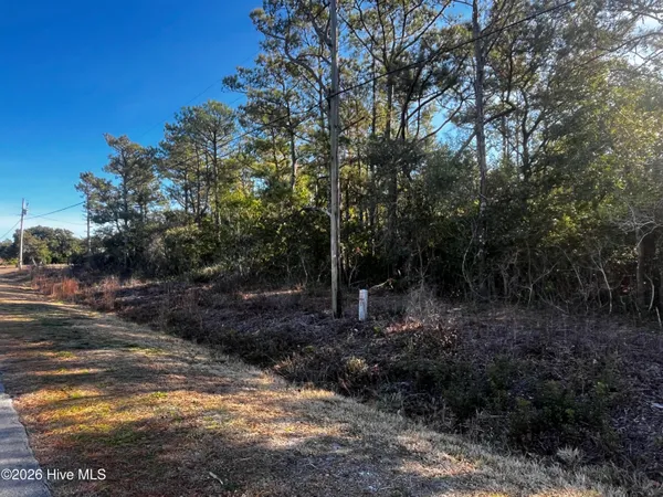 $125,000 | 338 Diamond City Drive, Harkers Island, NC 28531