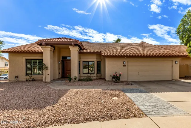 $610,000 | 3711 East Goldfinch Gate Lane, Phoenix, AZ 85044