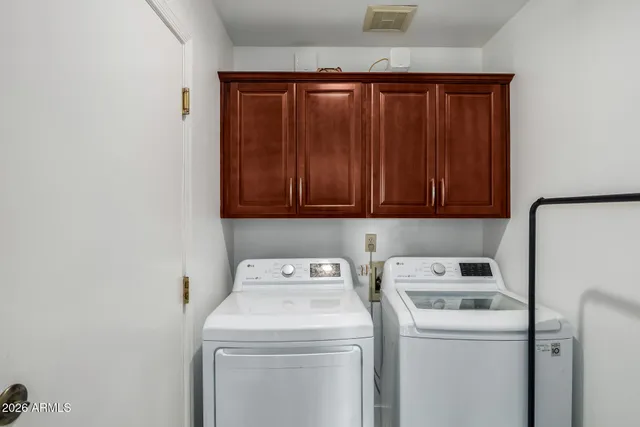 $610,000 | 3711 East Goldfinch Gate Lane, Phoenix, AZ 85044