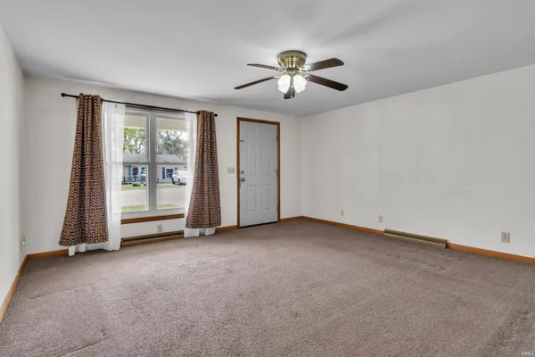 $169,900 | 1145 East Water Street, Mount Vernon, IN 47620