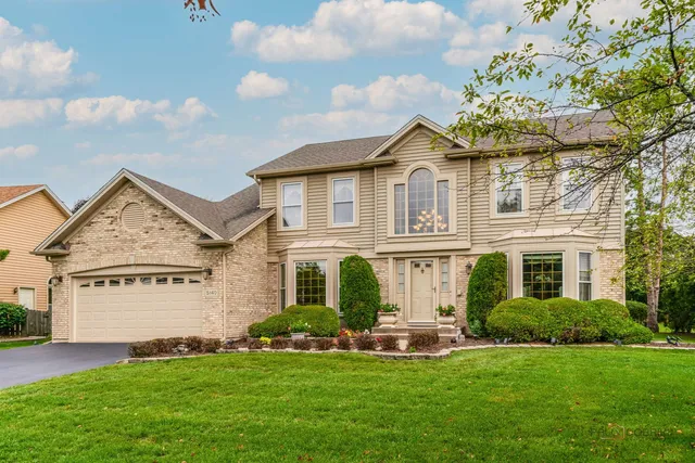 $679,000 | 5140 Landers Drive, Hoffman Estates, IL 60192