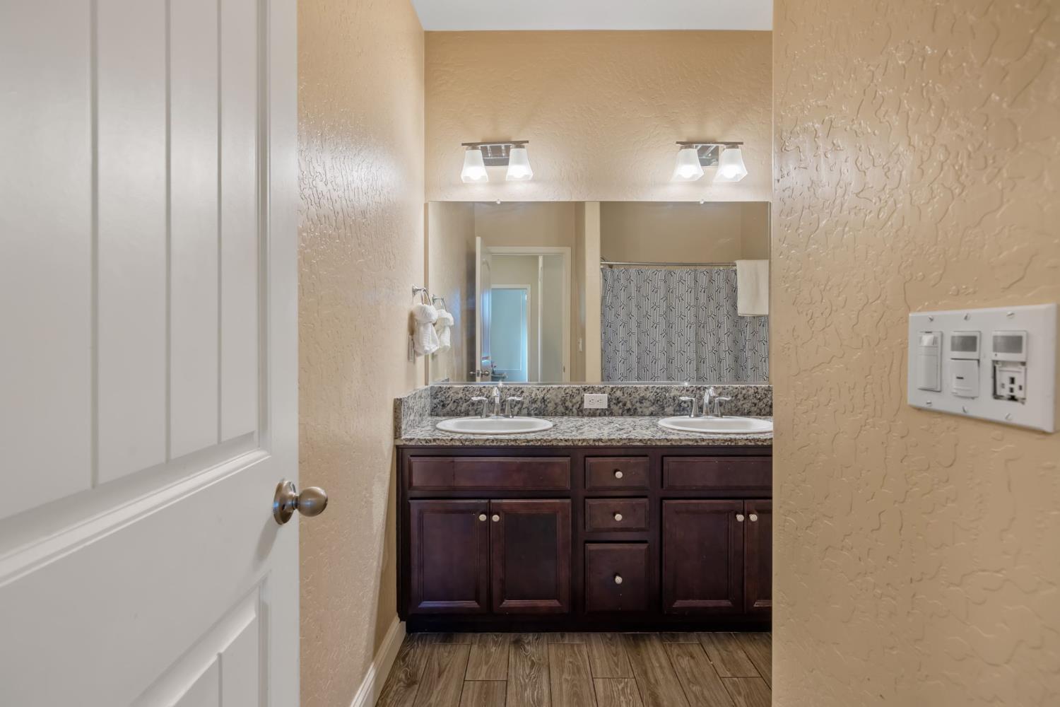 757 Strada Street Lemoore, CA 93245 - Photo 28 of 63