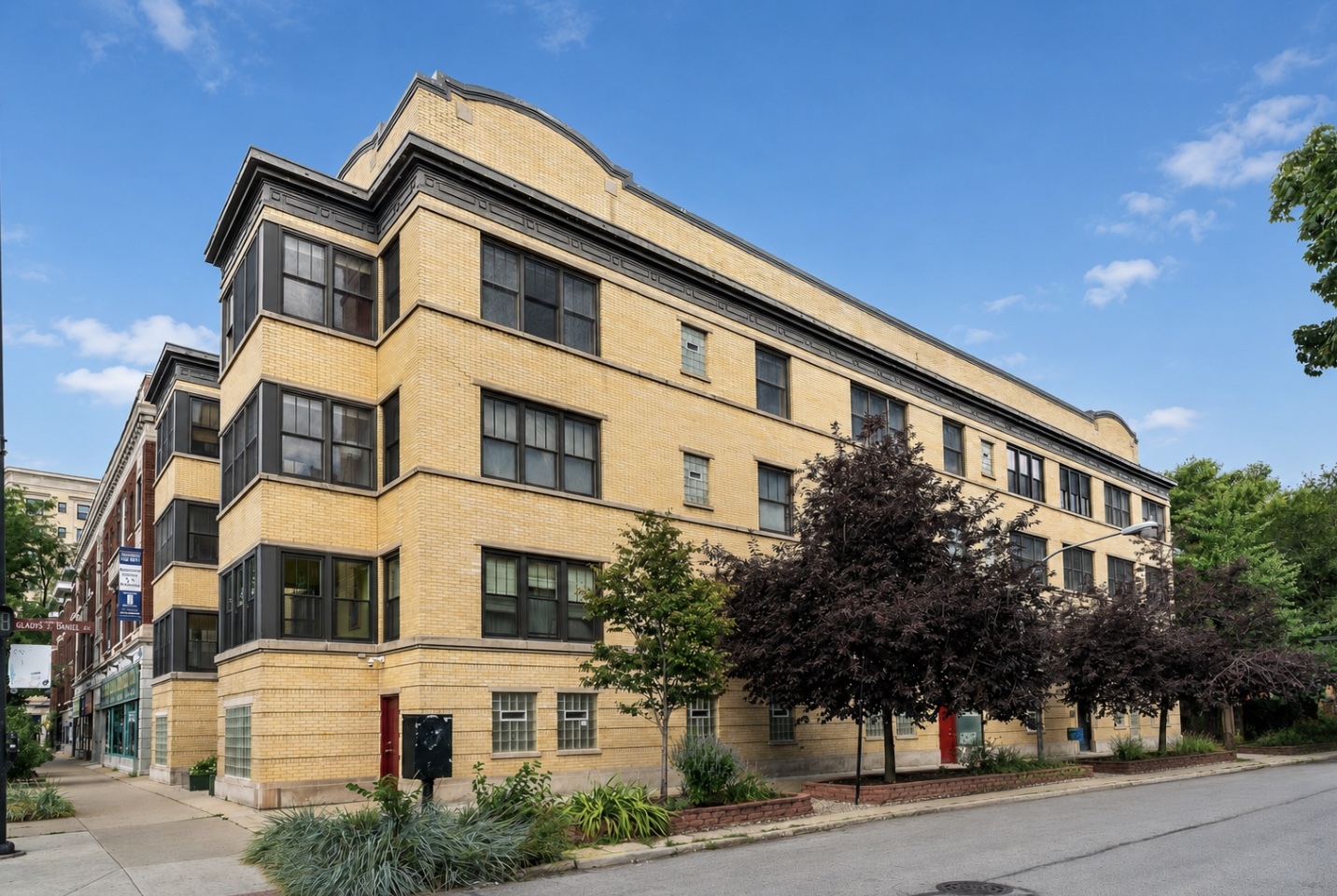 6741 North Sheridan Road, Unit 2S Chicago, IL 60626 - Photo 1 of 7