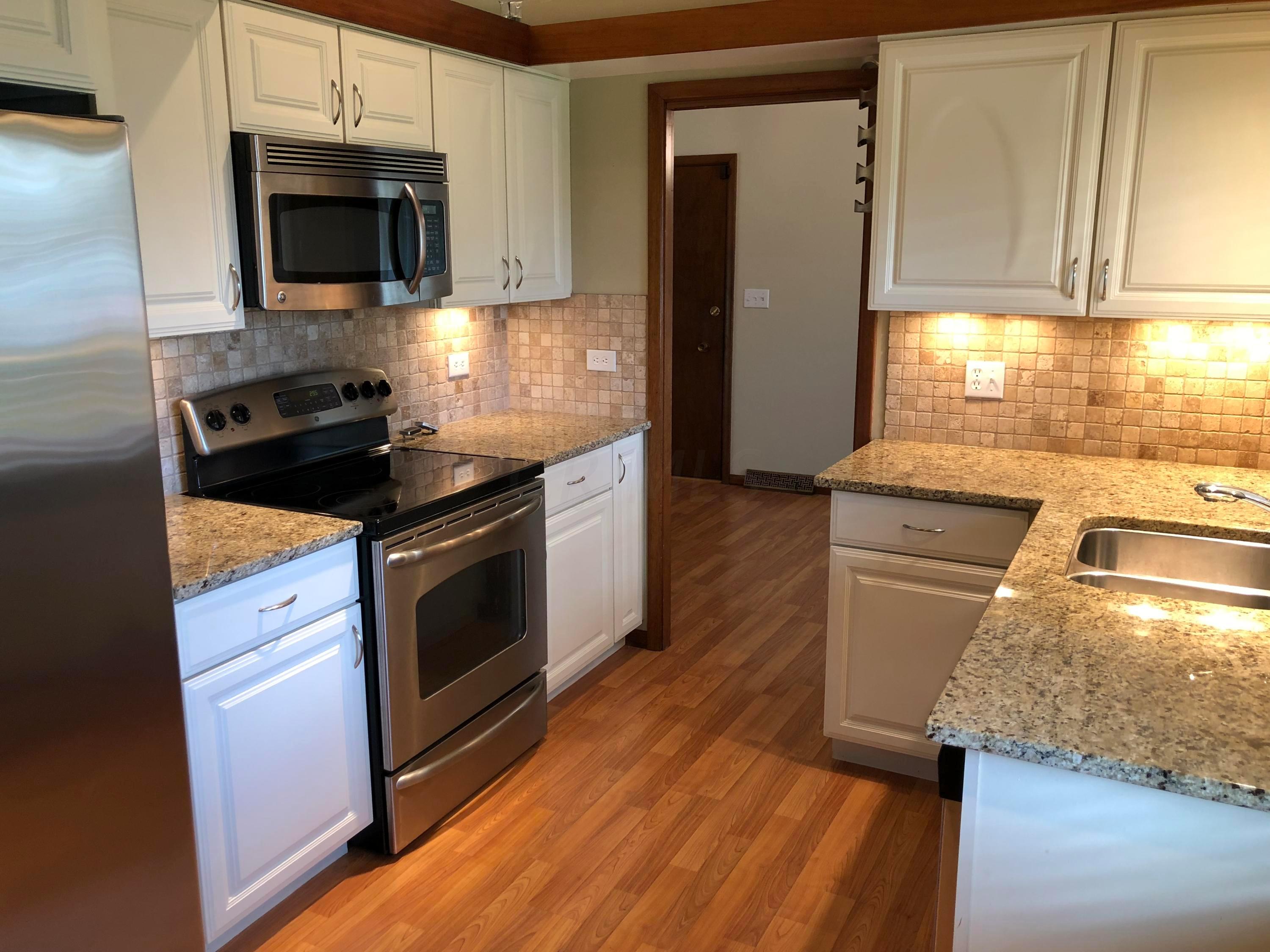 1710 Fishinger Road Upper Arlington, OH 43221 - Photo 2 of 21