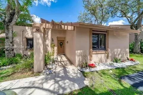 $3,500 | 36 Chestnut Circle, Unit 36, Cooper City, FL 33026