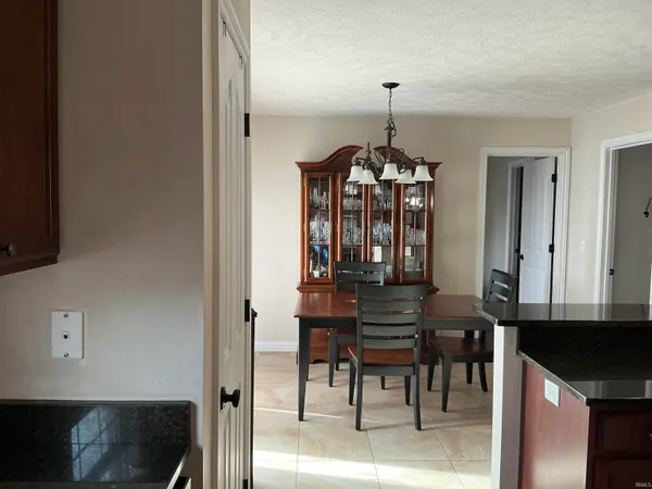$264,900 | 9126 Wynnfield Drive, Evansville, IN 47725