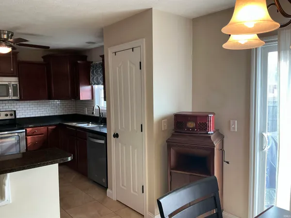 $264,900 | 9126 Wynnfield Drive, Evansville, IN 47725