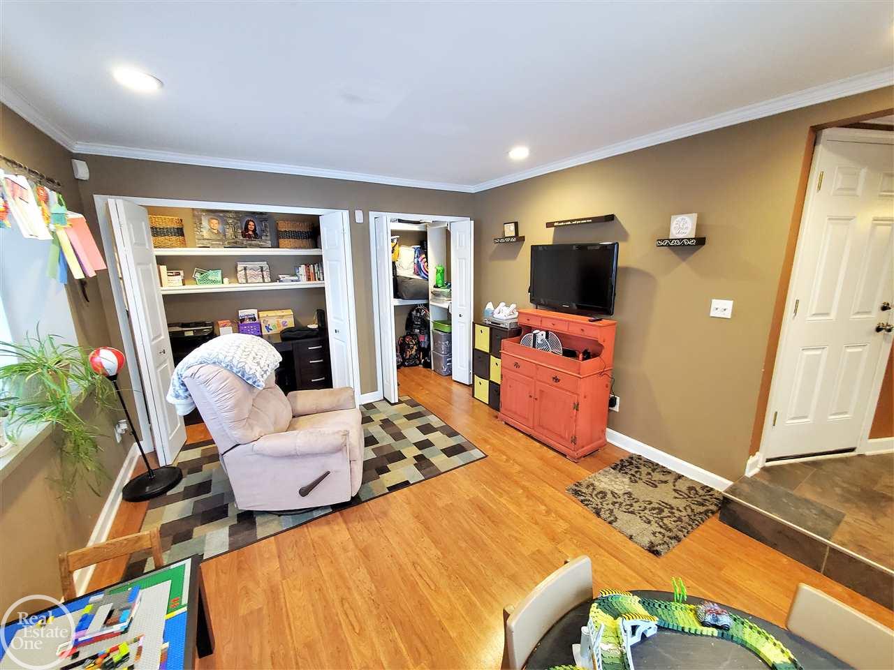 50710 Ryan Road Utica, MI 48317 - Photo 35 of 76