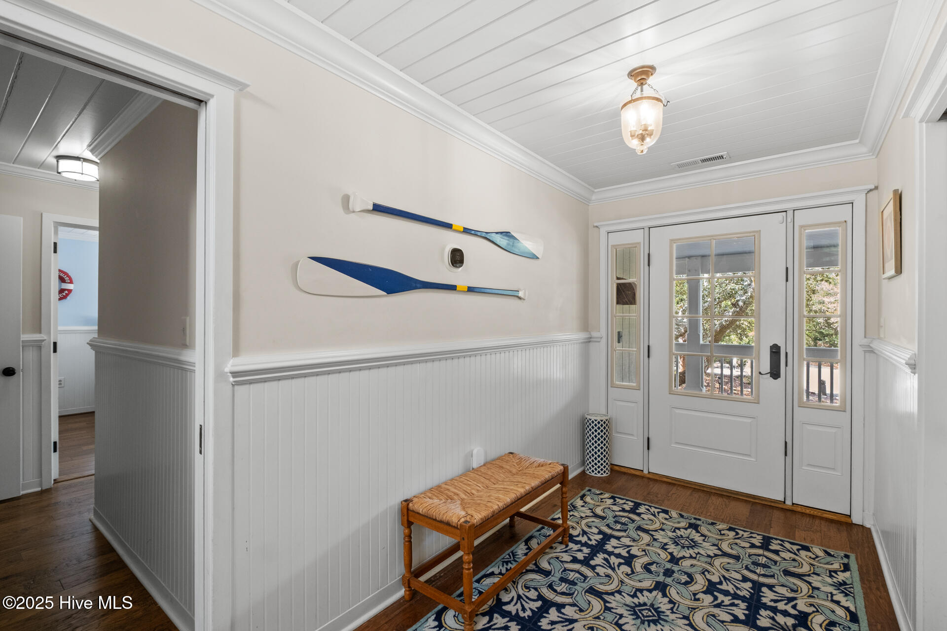 8 Racerunner Court Bald Head Island, NC 28461 - Photo 25 of 45 Welcoming Foyer