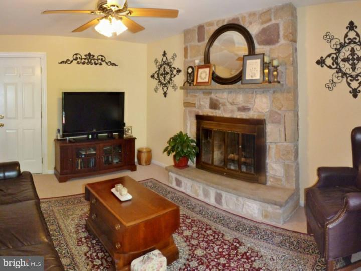 880 Herman Road Horsham, PA 19044 - Photo 14 of 25 Gallery Image 14