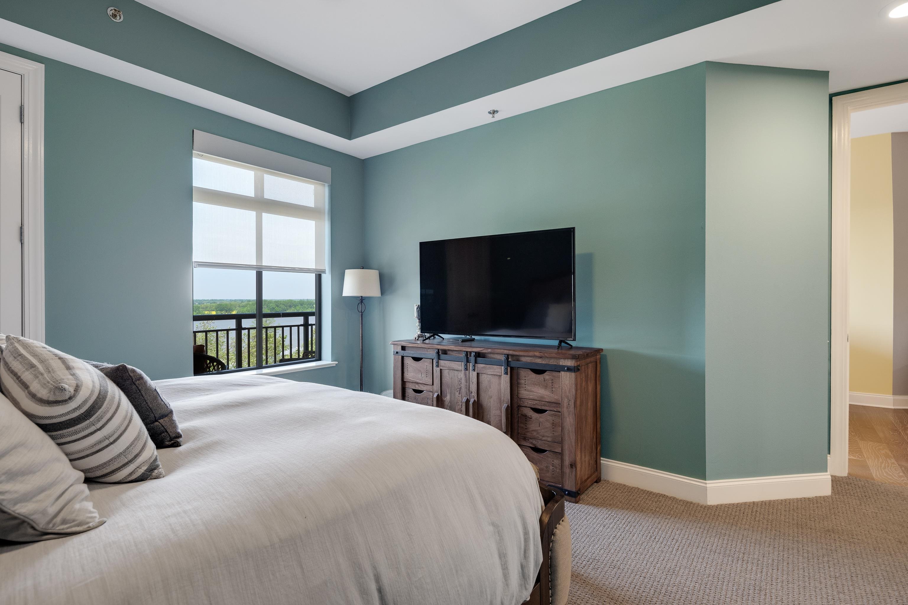 717 Riverside Drive, Unit 607 Memphis, TN 38103 - Photo 13 of 25 Gallery Image 13