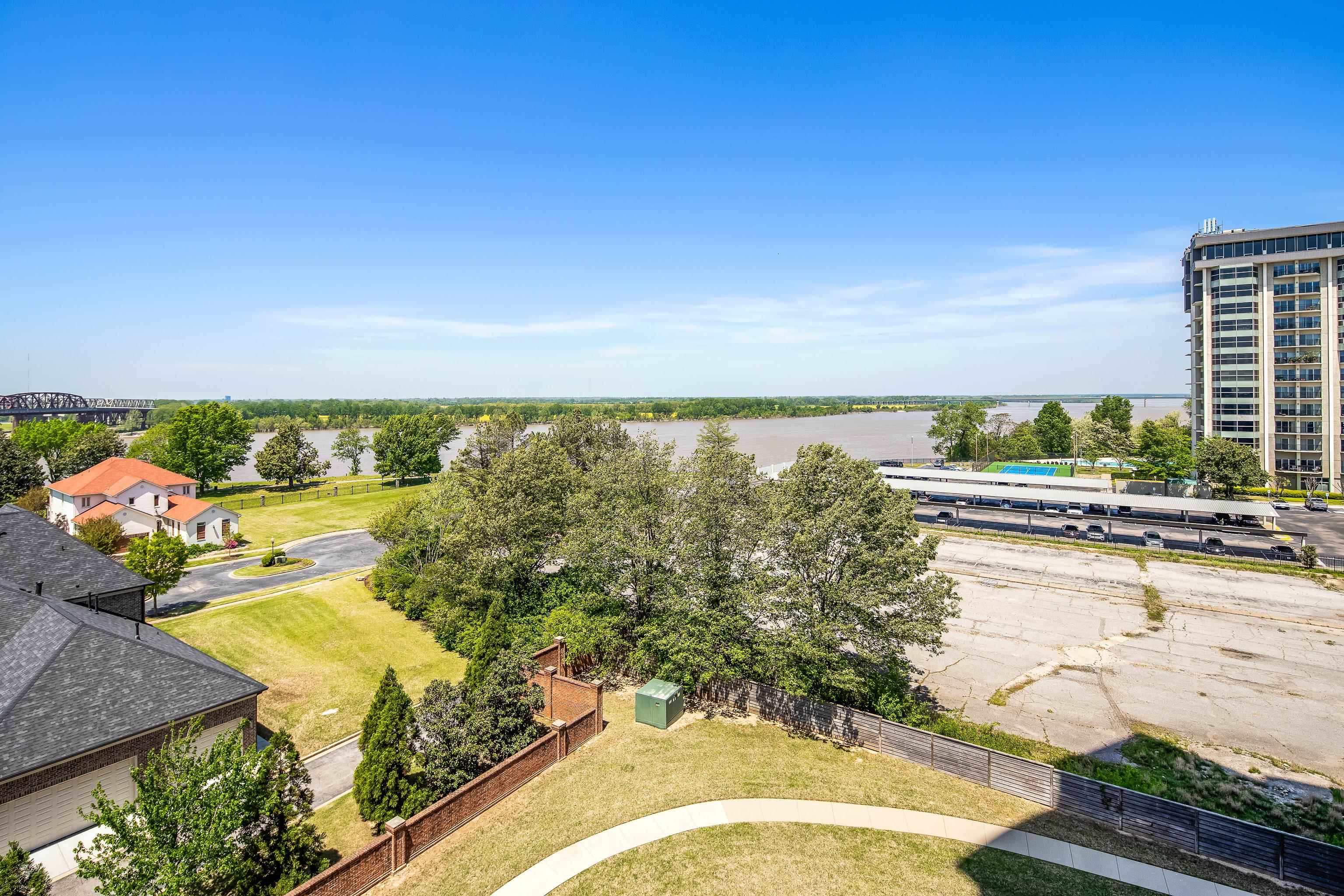 717 Riverside Drive, Unit 607 Memphis, TN 38103 - Photo 18 of 25 Gallery Image 18