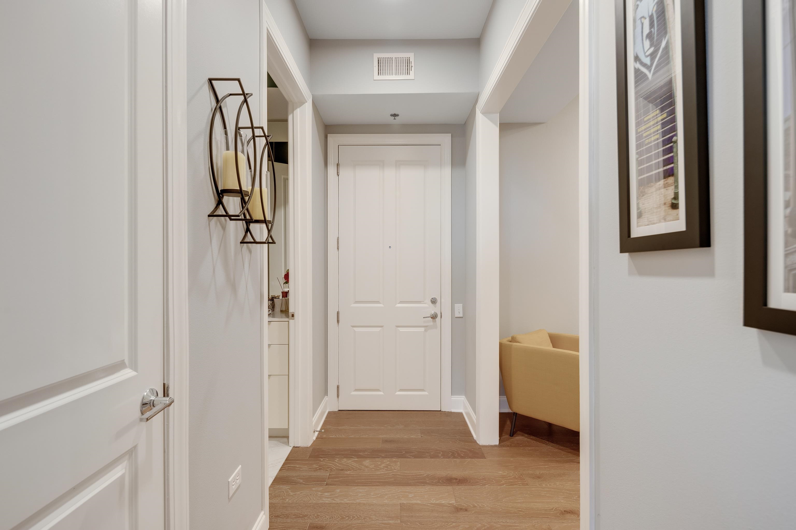 717 Riverside Drive, Unit 607 Memphis, TN 38103 - Photo 2 of 25 Gallery Image 2