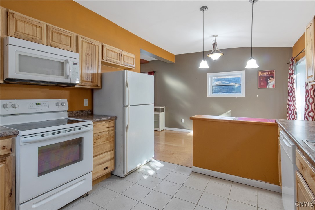 78 Varick Street Oswego, NY 13126 - Photo 13 of 27