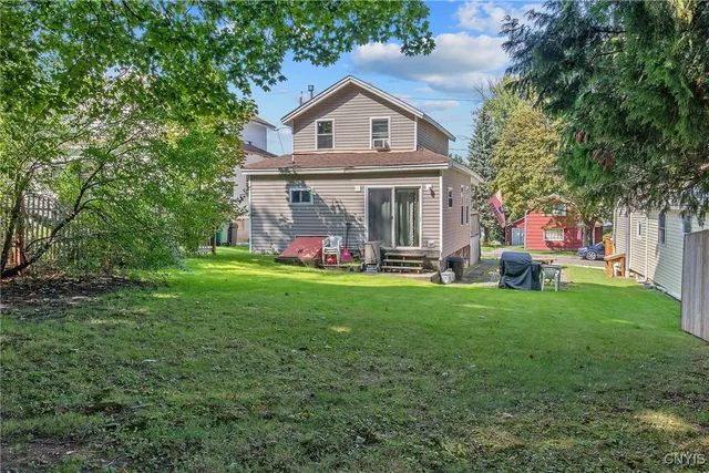 $139,900 | 78 Varick Street, Oswego, NY 13126