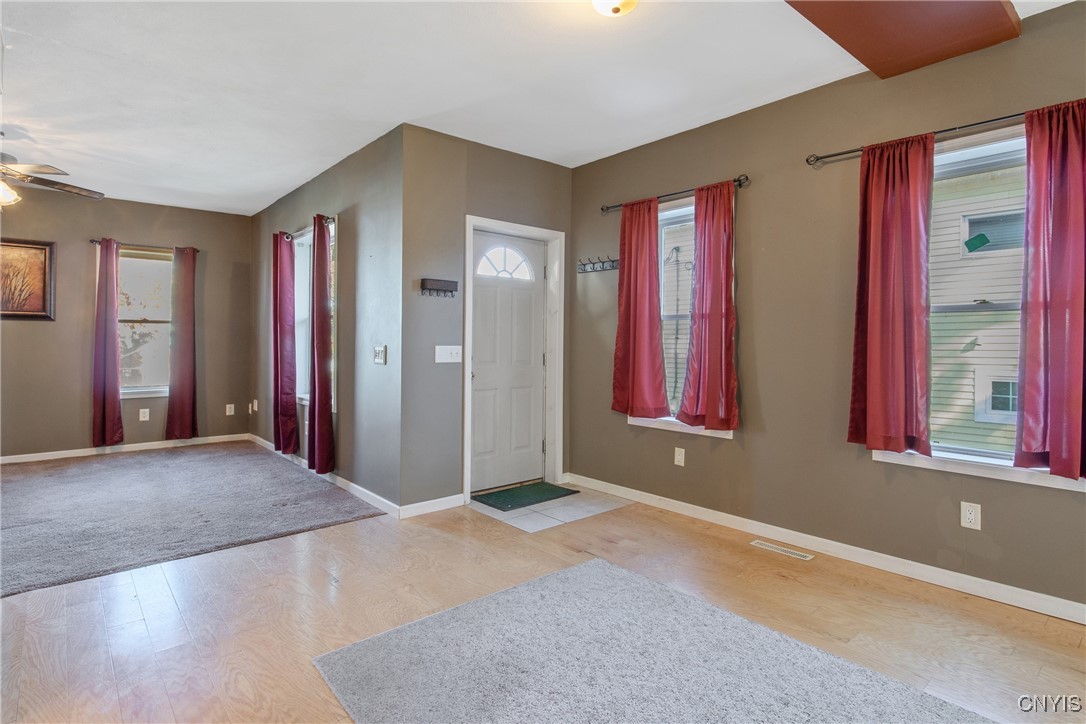 78 Varick Street Oswego, NY 13126 - Photo 4 of 27