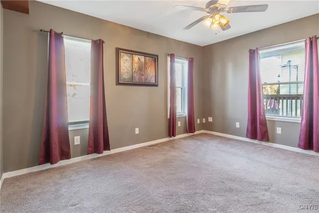 $139,900 | 78 Varick Street, Oswego, NY 13126