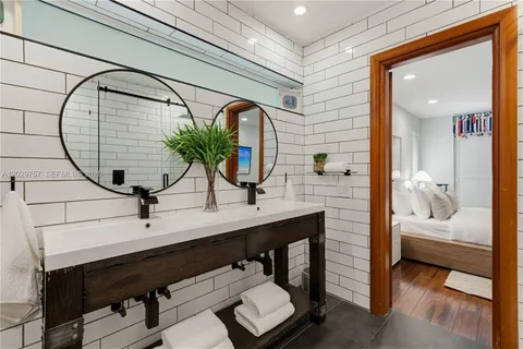 $3,150,000 | 13300 Southwest 69th Avenue, Pinecrest, FL 33156