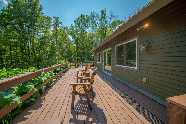 $414,900 | 139 Bergwelt Lane, Readsboro, VT 05350