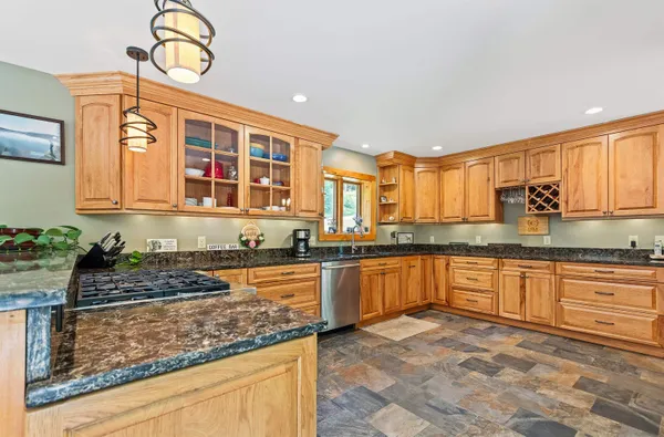 $414,900 | 139 Bergwelt Lane, Readsboro, VT 05350