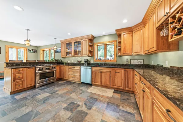 $414,900 | 139 Bergwelt Lane, Readsboro, VT 05350