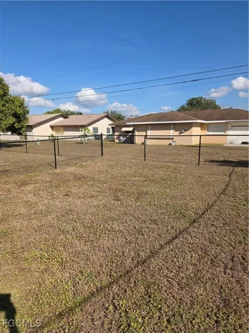 $1,549 | 101 Southeast 23rd Place, Cape Coral, FL 33990