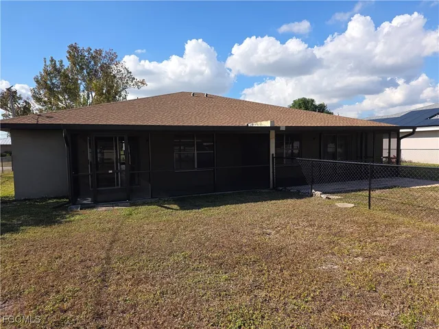 $1,549 | 101 Southeast 23rd Place, Cape Coral, FL 33990